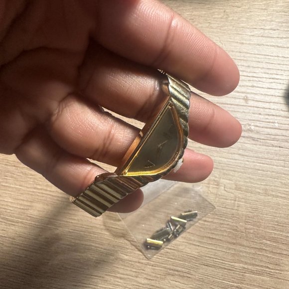 Seiko Half Moon Womens Watch 1F20-5D59 Quartz Watch Gold Bracelet I Vintage - Picture 5 of 12